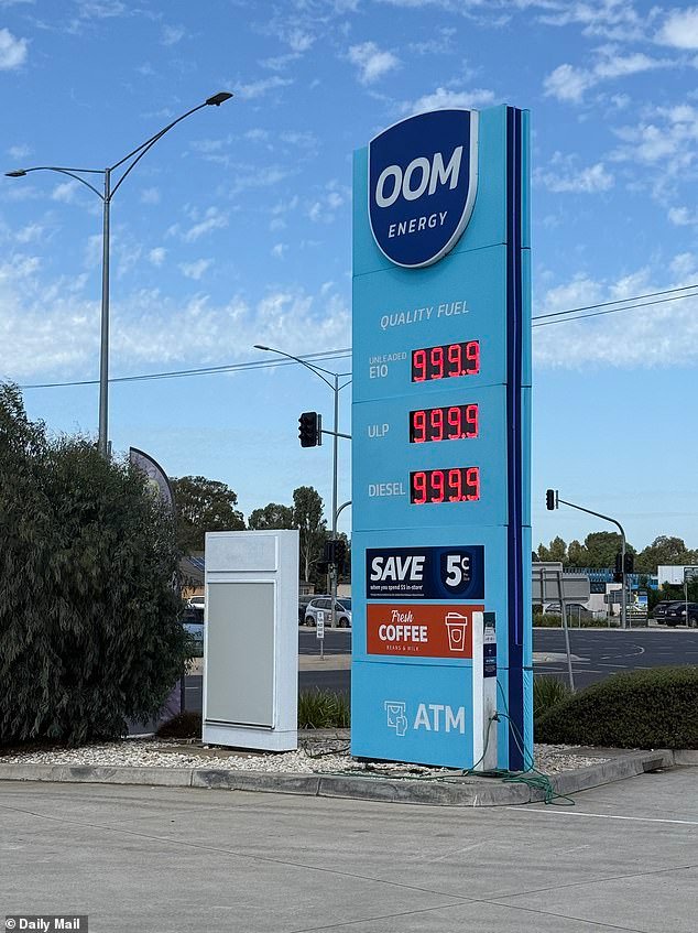 Las gasolineras se han secado a medida que la aterradora realidad de la disminución del suministro de combustible en Australia finalmente queda clara, después de que los ministros de Albo restaran importancia a las preocupaciones.