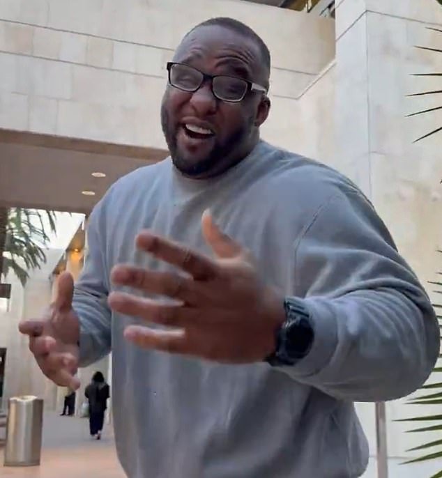 El campeón de la NBA Glen “Big Baby” Davis sale de prisión tras una sentencia de 40 meses de prisión por fraude con un contundente mensaje para la policía