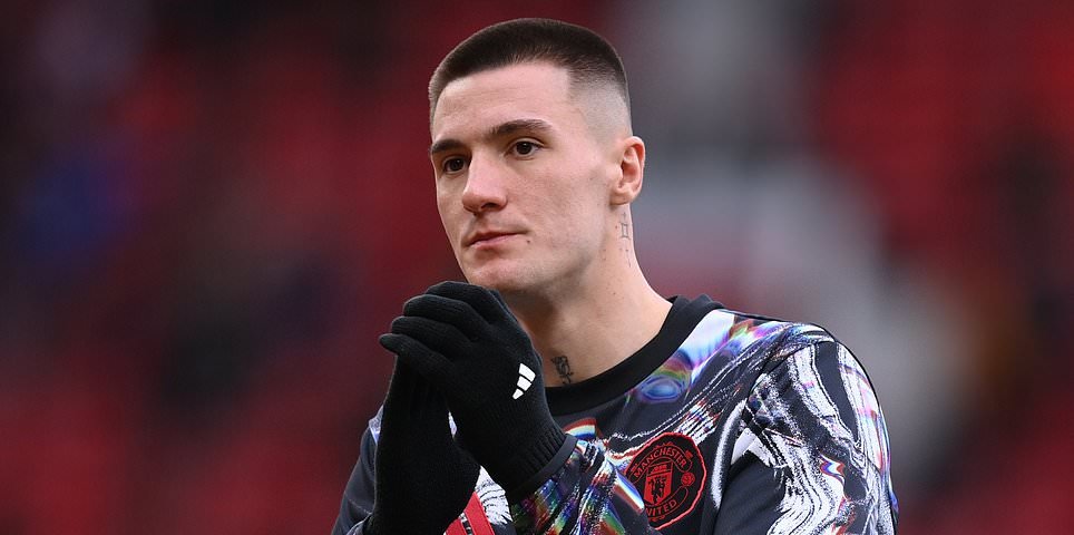 Manchester United vs Aston Villa – Premier League EN VIVO: último resultado, noticias del equipo y actualizaciones mientras los Red Devils reciben a sus cuatro principales rivales en un choque de gran éxito