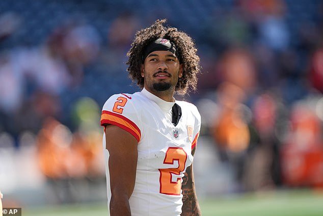 La estrella de la NFL rompe su silencio sobre una cuenta fraudulenta en las redes sociales que engañó a su equipo durante casi un año