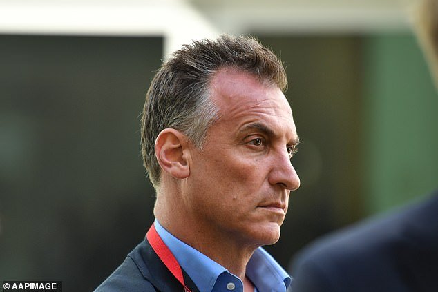 El magnate de los medios Antony “El Gato” Catalano ha sido acusado de agresión después de supuestamente arrastrar a una mujer y golpearle la cabeza con un hierro.