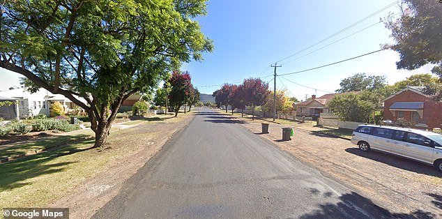 El misterio rodea la muerte de un hombre encontrado con una mujer gravemente herida en una casa del campo – Un hombre de 30 años es arrestado en un restaurante de comida rápida cercano