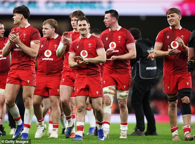 Por qué la primera victoria de Gales en el Seis Naciones en 1.099 DÍAS es un estímulo para un futuro mejor después de años de permitir que esta orgullosa nación dejara que el rugby se pudriera por los oportunistas absolutos con blazers, escribe RIATH AL-SAMARRAI