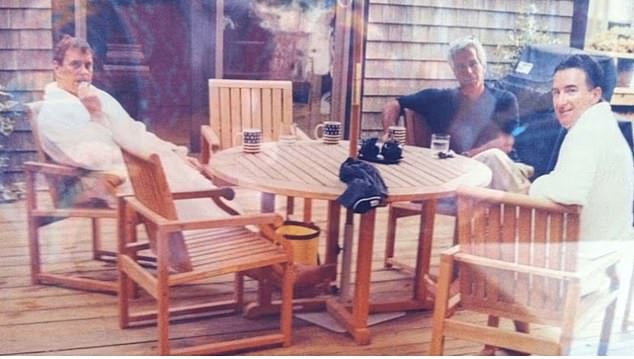 Epstein suministró a Mandelson drogas ilegales y Botox durante su reinado: las revelaciones aumentan la presión sobre el primer ministro por su nombramiento como embajador de Estados Unidos