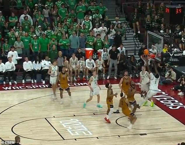 Viles trolls convierten al enfermo Charlie Kirk en una broma después de que la escuela donde fue asesinado cancela March Madness