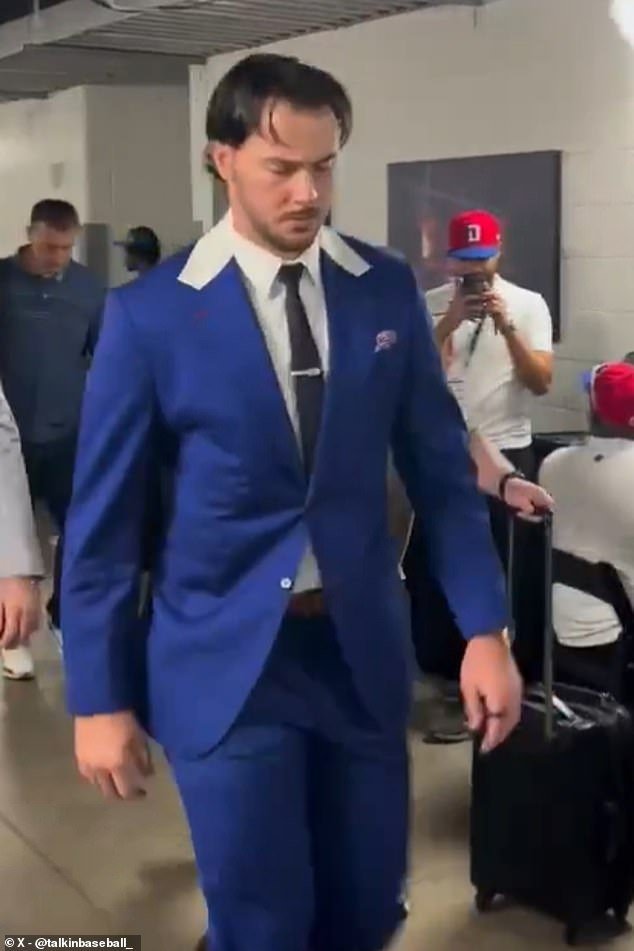 El fenómeno del béisbol Paul Skenes divide a los fanáticos con un atuendo “terrible” antes de la crucial semifinal del Clásico Mundial de Béisbol en EE. UU.