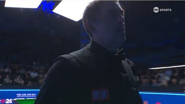 Ronnie O’Sullivan abandona su partido de Snooker World Open minutos después quejándose de un problema con su CHALECO