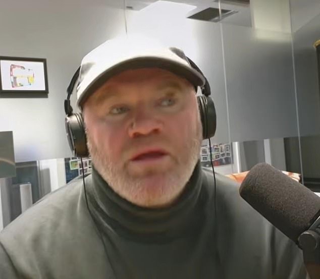 Wayne Rooney revela el salario sorprendentemente bajo que ganó cuando rompió el récord goleador de la Premier League con solo 16 años con su icónico gol contra el Arsenal.