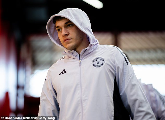 Gary Neville nombra a la estrella del Man United de £ 50,8 millones para “irse” este verano, lo que significa que necesitan una reconstrucción costosa ya que Casemiro también se marcha.