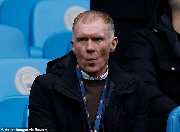 Paul Scholes afirma que Anfield es uno de los lugares MÁS FÁCILES, ya que venció brutalmente al Arne Slots Liverpool y muestra exactamente dónde están yendo mal.