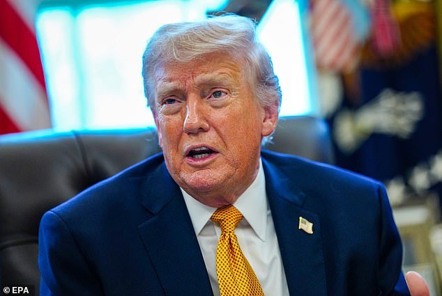 Donald Trump amenaza con una nueva guerra con China… por las coquetas faldas skater