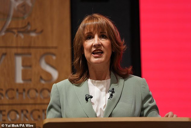 En caso de duda… ¡culpe al Brexit! Rachel Reeves dice que la salida de la UE ha dejado a Gran Bretaña “varada” mientras presiona para lograr “vínculos más profundos”.