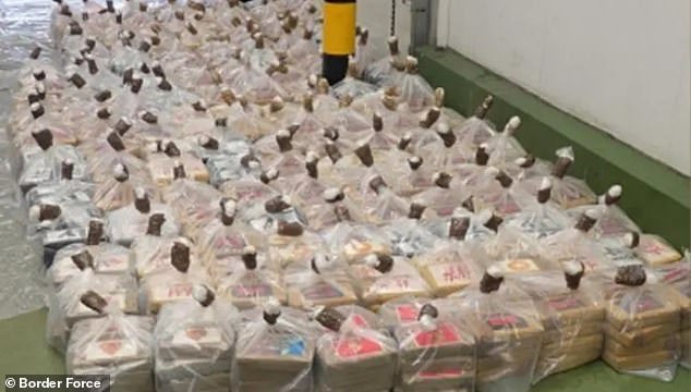 Los cárteles de la droga están enviando científicos a Gran Bretaña para producir cocaína “irrastreable” que no puede ser detectada por perros rastreadores.