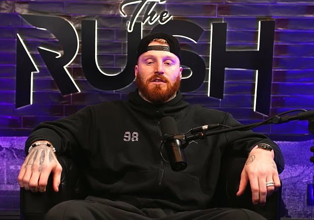 Maxx Crosby rompe su silencio sobre el fallido intercambio de los Ravens mientras está furioso por la llamada explosiva que lo dejó ‘furioso’… y afirma que GM desapareció antes del colapso.