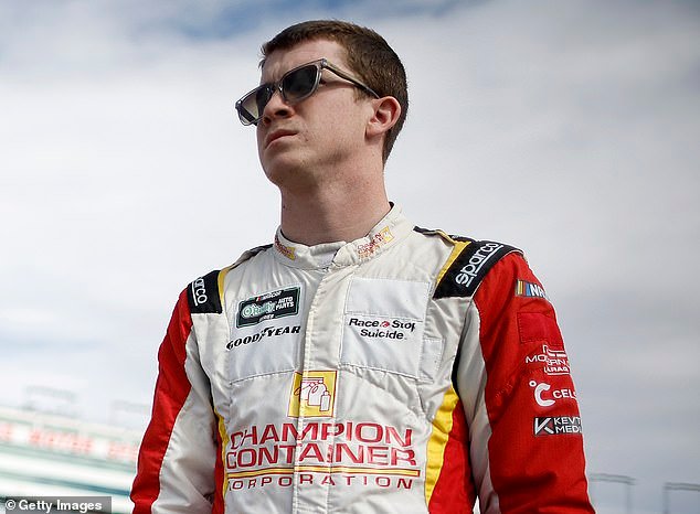 La estrella de NASCAR Daniel Dye fue suspendida por burlarse de David Malukas de IndyCar con una voz homofóbica en la transmisión en vivo