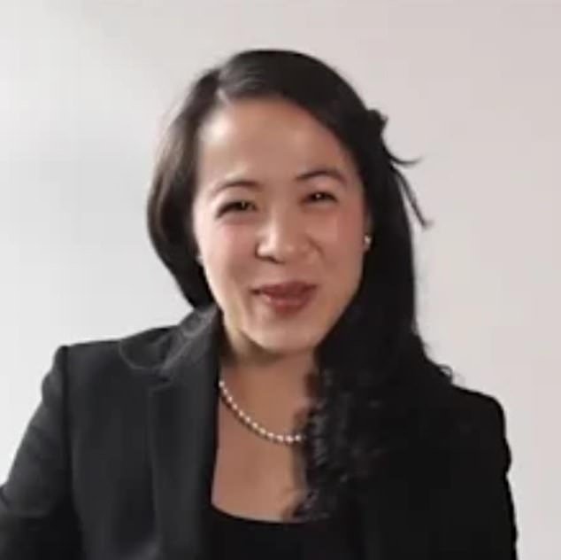 Brad Banducci se ve envuelto en un litigio cuando un alto ejecutivo demanda a Woolworths y surgen acusaciones impactantes sobre sus semanas laborales de 100 horas.