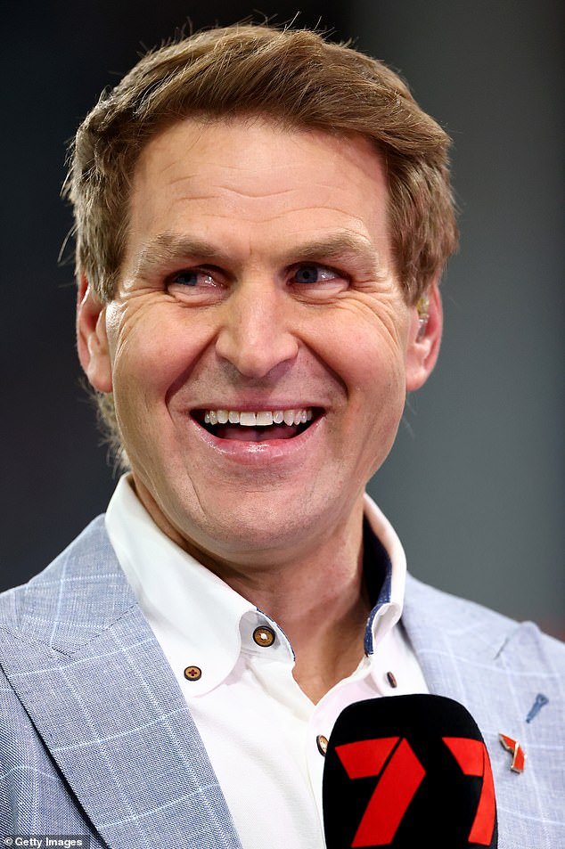 El comentarista más controvertido de la AFL entabla un acalorado intercambio con un rival mediático: “¿Qué diablos sabes?”