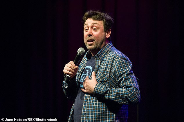 La fortuna de 4 millones de libras del comediante Sean Hughes se donará a una organización benéfica para personas sin hogar después de una batalla judicial de una década sobre su testamento hecho por él mismo.