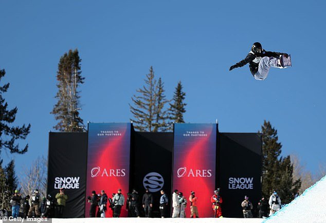 En la Liga de Nieve de 2 millones de dólares de Shaun White, las estrellas de los Juegos Olímpicos de Invierno luchan por el dominio en los cielos.