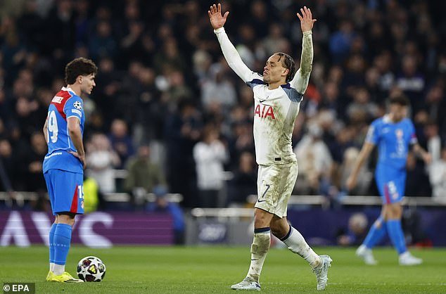 Fuera, pero no en el campo: los animados Spurs infunden esperanza con su actuación decidida, aunque se perdieron el milagro de la Liga de Campeones contra el Atlético de Madrid: cómo brilla Xavi Simons para Igor Tudor, escribe OLIVER HOLT