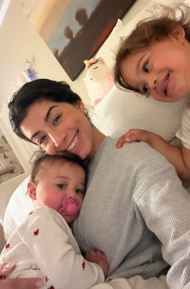 Una sonriente Sarah Jane Ramos está resurgiendo después de su amarga separación de su prometido estrella de la NFL, Dak Prescott.