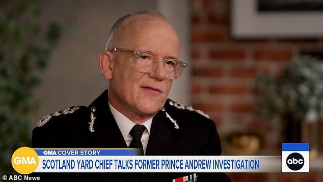 La Policía Metropolitana está investigando “una amplia gama de acusaciones sexuales” contra Andrew, confirma el jefe de policía, y dice que Peter Mandelson está siendo investigado por un correo electrónico de rescate de 500 mil millones de euros que envió a Jeffrey Epstein.