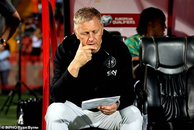 Cómo Heimir cambió las cosas: desde las exigencias por su cabeza después de la debacle de Armenia hasta la recompensa de la FAI con un nuevo contrato: y he aquí por qué fue la decisión CORRECTA antes de los play-offs en Praga