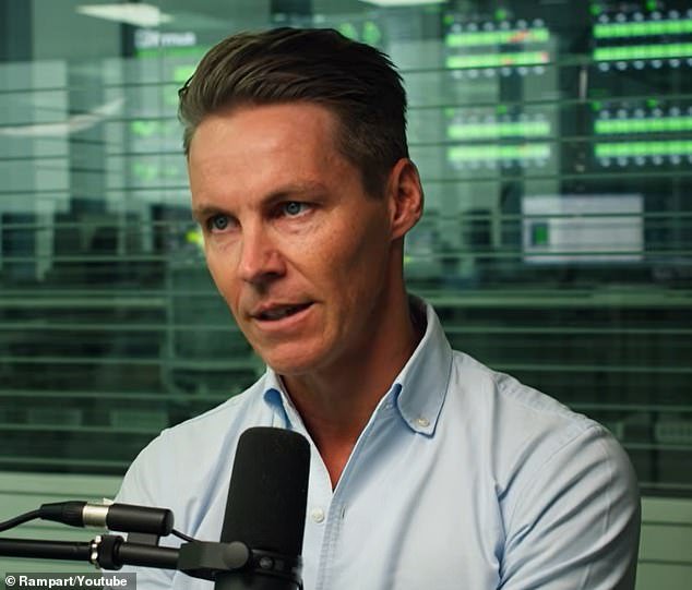 El marido de Roxy Jacenko, Oliver Curtis, rompe su silencio y revela por qué merece una segunda oportunidad para convertirse en multimillonario, después de haber sido encarcelado por tráfico de información privilegiada.