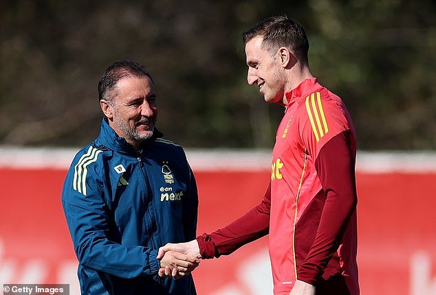 Chris Wood podría volver a la acción HOY, ya que Nottingham Forest espera obtener un gran impulso en la batalla por el descenso.