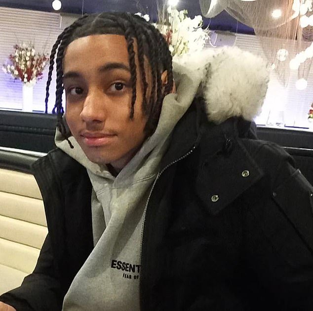 Un prometedor futbolista de 16 años asesinado y un amigo quedó en coma después de que una ‘bicicleta eléctrica se incendiara y explotara en un apartamento’