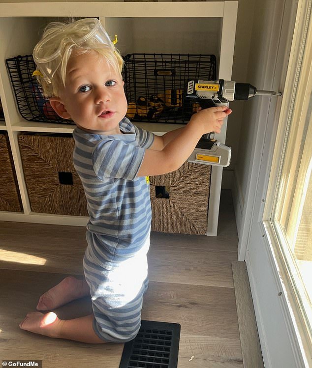 El adorable niño murió pocos días después de cumplir tres años cuando su resfriado se convirtió en una enfermedad horrible.