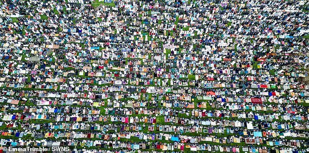 KHADIJA KHAN: La indignación performativa del laborismo por esta serie de oraciones masivas en Trafalgar Square me enferma: apesta a oportunismo desnudo