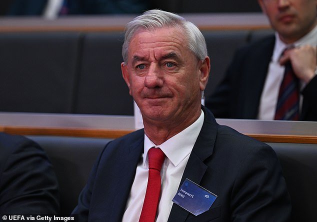 La leyenda del fútbol Ian Rush revela que fue una “víctima” mientras habla sobre su experiencia cercana a la muerte después de ser golpeado por una terrible supergripe.