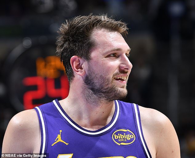 La superestrella de la NBA, Luka Doncic, afirma que su oponente amenazó con “follarse a toda mi familia” en una pelea en la cancha.