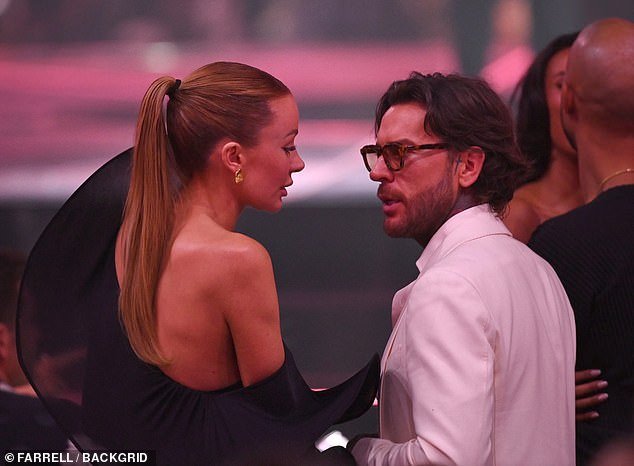 Lo que Olivia Attwood REALMENTE piensa de su “nuevo novio” Pete Wicks… y su comentario de cinco palabras a sus espaldas que lo dice todo. Ella engañó a todos: KATIE HIND