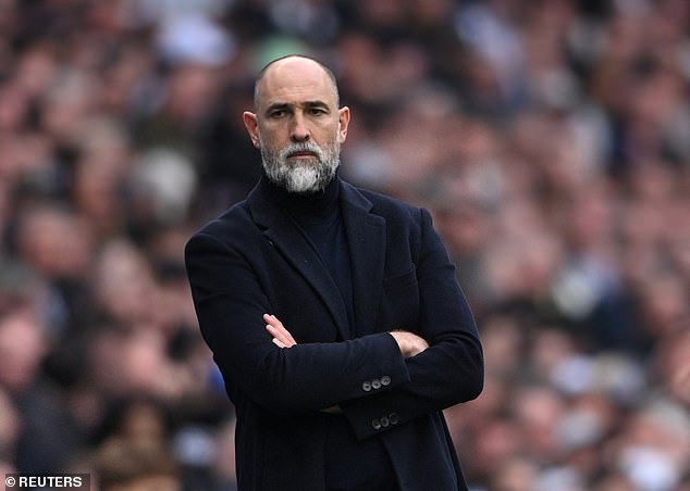 El técnico despedido del Tottenham, Igor Tudor, se perderá sus entrevistas posteriores al partido debido a un “duelo en la familia” después de que la derrota por 3-0 ante Nottingham Forest encendiera las alarmas de descenso.