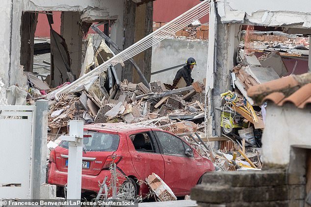 Tres fueron hospitalizados y decenas fueron evacuados tras la explosión en Roma