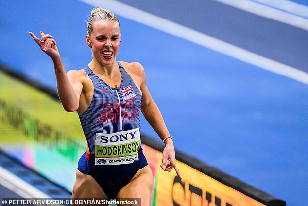 Keely Hodgkinson gana el primer título mundial de su carrera con un impresionante oro en los 800 metros bajo techo