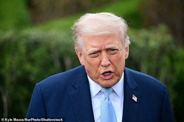 Trump promete una “diezma total de Irán y dice que funcionará muy bien” mientras fija la fecha límite de esta noche para que el estrecho se reabra y los precios del petróleo suban a niveles récord.