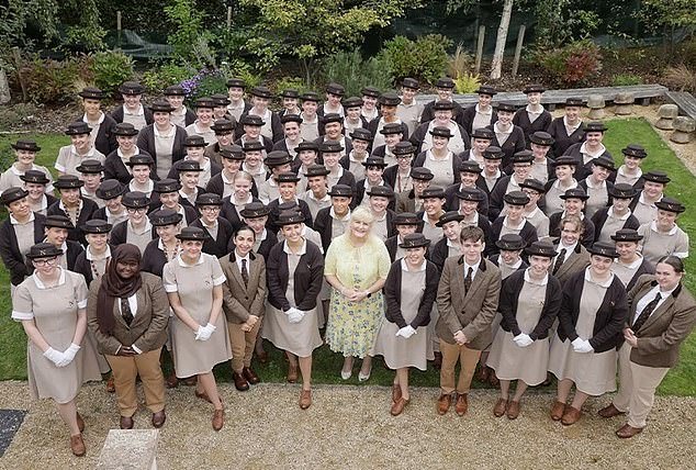 ¿Sueñas con un curso que te garantice un trabajo con un salario de 50.000 £? Inscríbete en la Universidad de… ¡Norland Nannies!