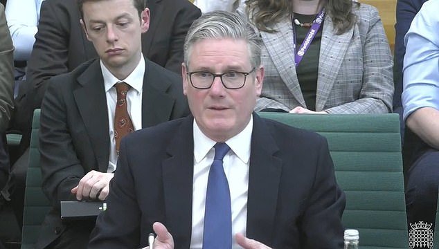 Starmer sugiere que Trump lo insulte como una “táctica de presión”, después de que el presidente publicara un video burlándose de él como un “cobarde” por la guerra de Irán.