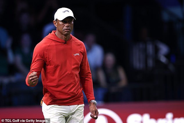 Tiger Woods está haciendo un regreso sensacional al golf competitivo después de perderse todo 2025 debido a una serie de lesiones.