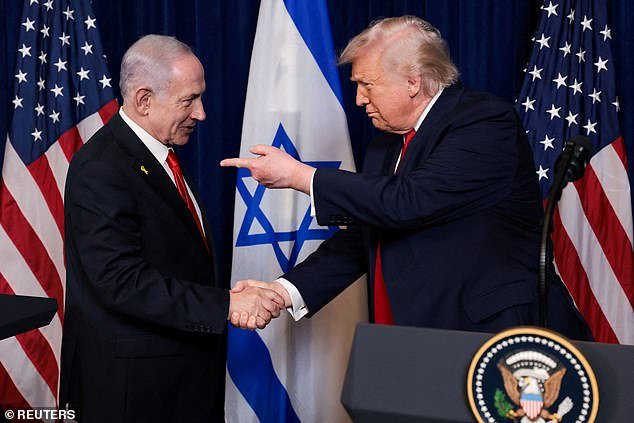 Trump rompe con Netanyahu de forma extraordinaria, aplastando el sangriento plan de cambio de régimen con una brutal advertencia