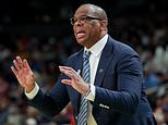 El entrenador de baloncesto de Carolina del Norte, Hubert Davis, fue despedido tras la humillación de March Madness