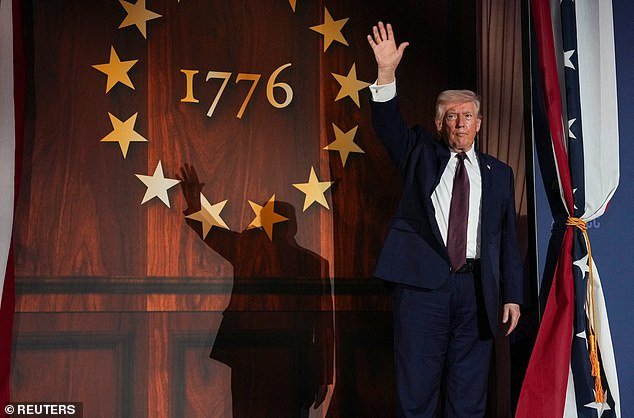 Trump culpa a la política de fronteras abiertas de Biden por el asesinato del estudiante de 18 años de Loyola Sheridan Gorman