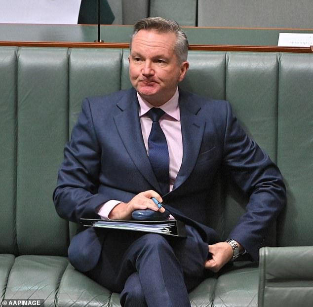 Nuevos datos sorprendentes muestran que más de 600 gasolineras australianas están luchando por mantener las reservas de combustible.