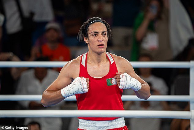 Los Juegos Olímpicos PROHIBEN a los atletas transgénero y DSD de TODOS los deportes femeninos, utilizando pruebas de género para bloquear a jugadoras como la boxeadora Imane Khelif y el levantador de pesas Laurel Hubbard.