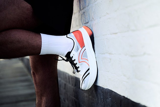 Probé en la carretera los nuevos súper zapatos de Lidl de £ 40 en la Ciudad del Vaticano: así son realmente y mi consejo de experto para cualquier corredor de maratón que esté pensando en comprarlos.