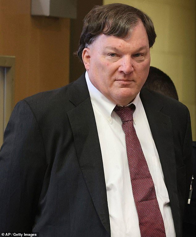 Las familias se están preparando para recibir justicia mientras se espera que el asesino en serie acusado de Gilgo Beach se declare CULPABLE para poner fin a décadas de horror.