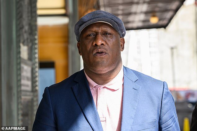 La problemática ex estrella de la NRL, Wendell Sailor, está en la corte para conocer su destino luego de un incidente de borrachera en Wollongong.